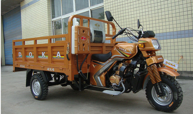 ガソリン4ストロークは重負荷の貨物箱が付いている3つの車輪の貨物オートバイにモーターを備えました