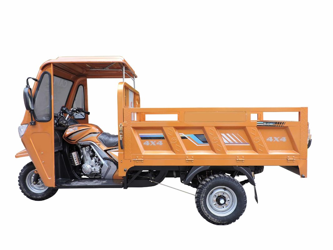 シャフト ドライブ3の車輪の貨物モーター三輪車の開いたボディ タイプ1700 * 1250mmの高い積載量